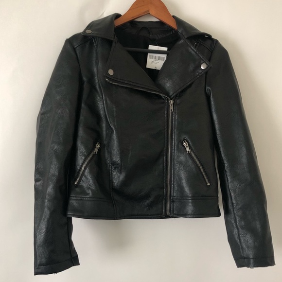 Forever 21 Jackets & Blazers - Faux leather moto jacket